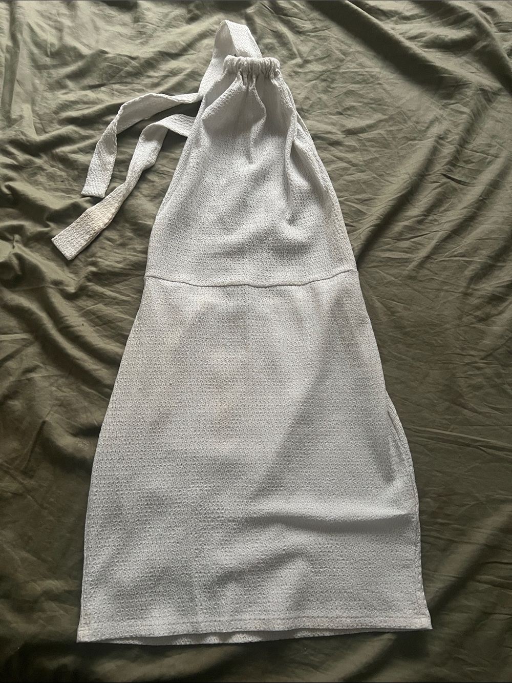 SHEIN WHITE TEXTURED BACKLESS HALTER TIE SHORT DRESS